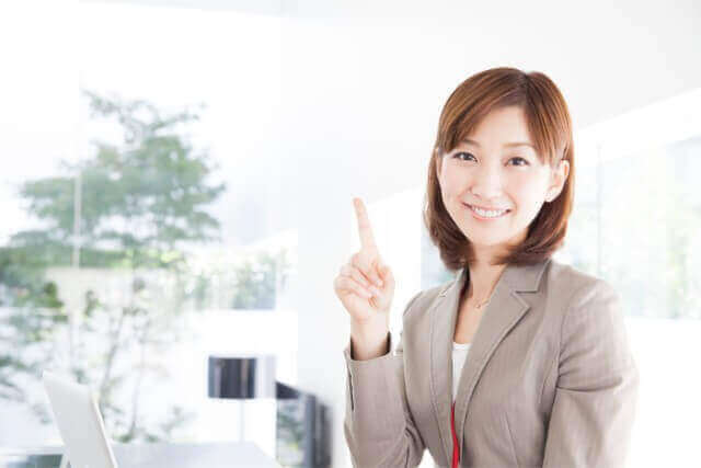 女性
